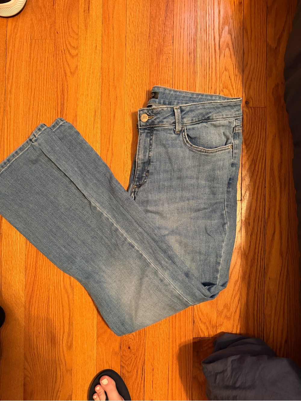 Lee Light Wash Bootcut Jeans - Picture 8 of 9